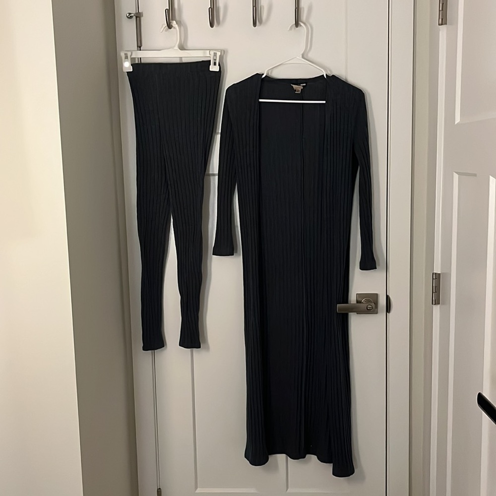 Dark gray Two piece legging and cardigan set🕯️ fall and winter vibes